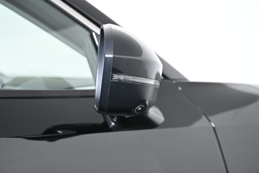 2025 Nissan Kicks SR Nissan Certified