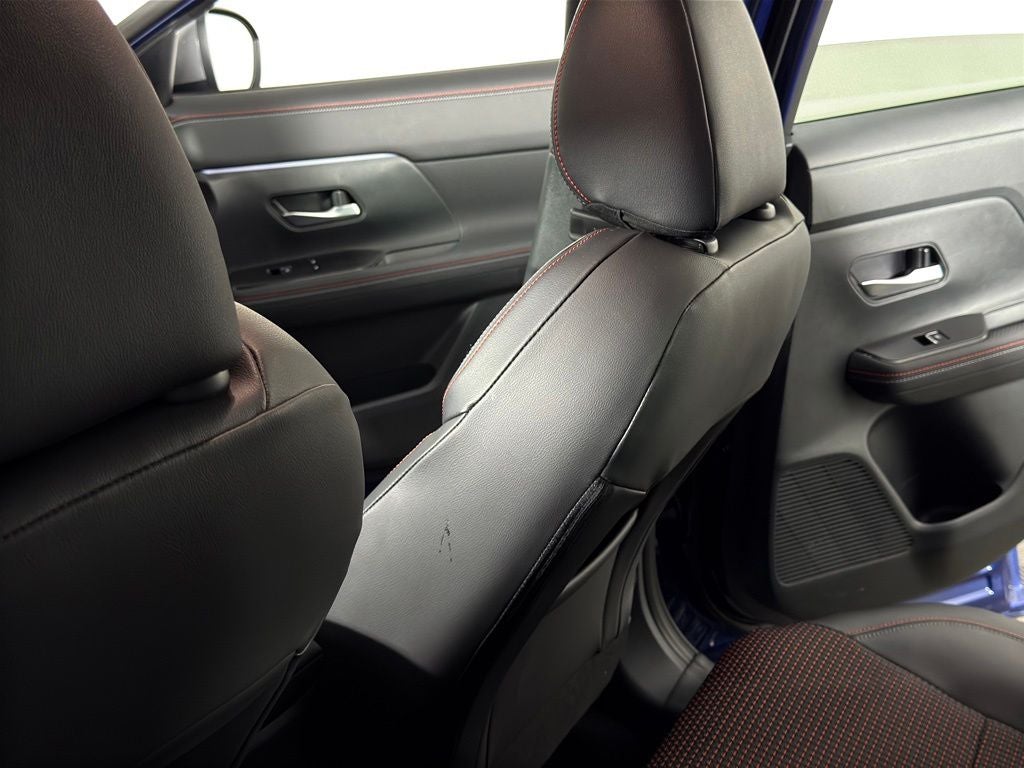 2025 Nissan Kicks SR Nissan Certified
