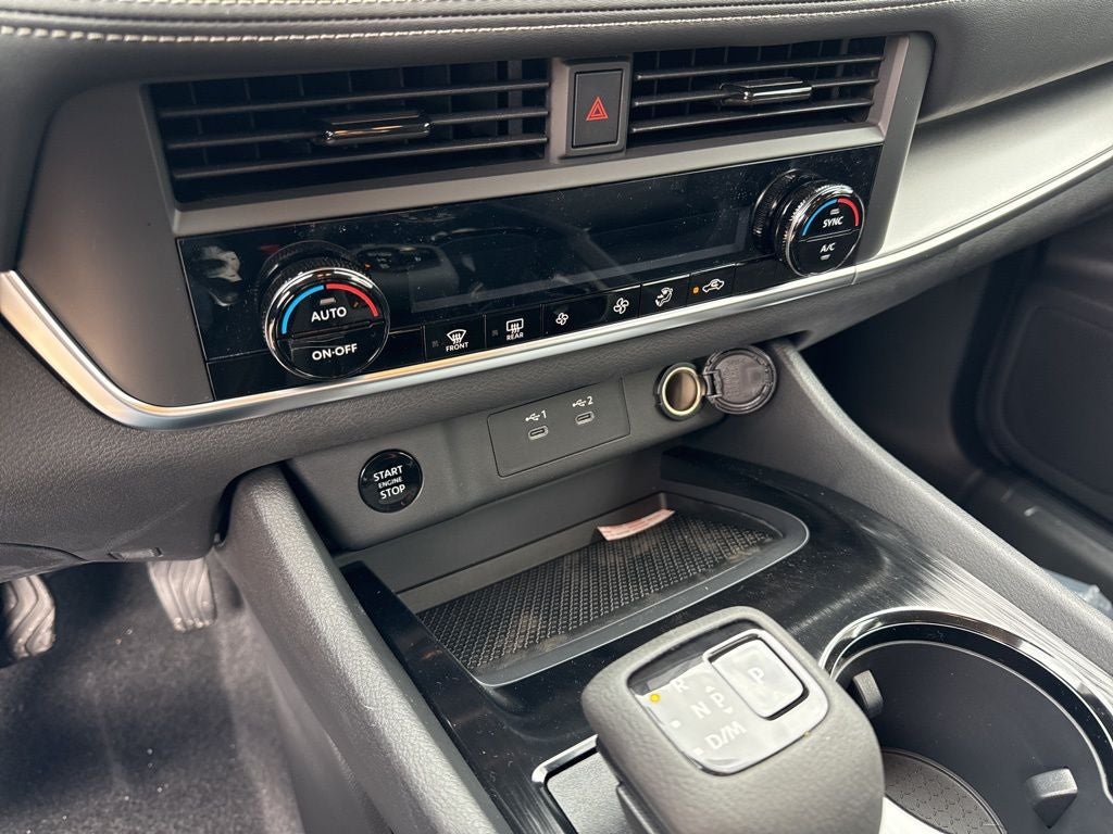 2026 Nissan Rogue SV