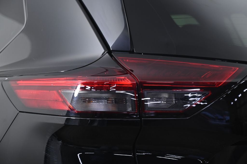 2023 Nissan Rogue SV Nissan Certified