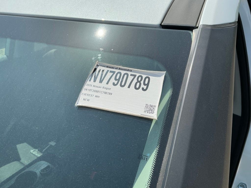 2026 Nissan Rogue SV