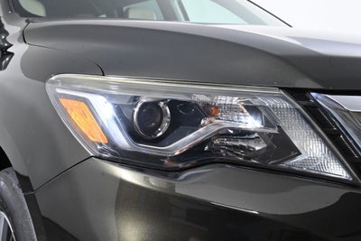 2017 Nissan Pathfinder SL