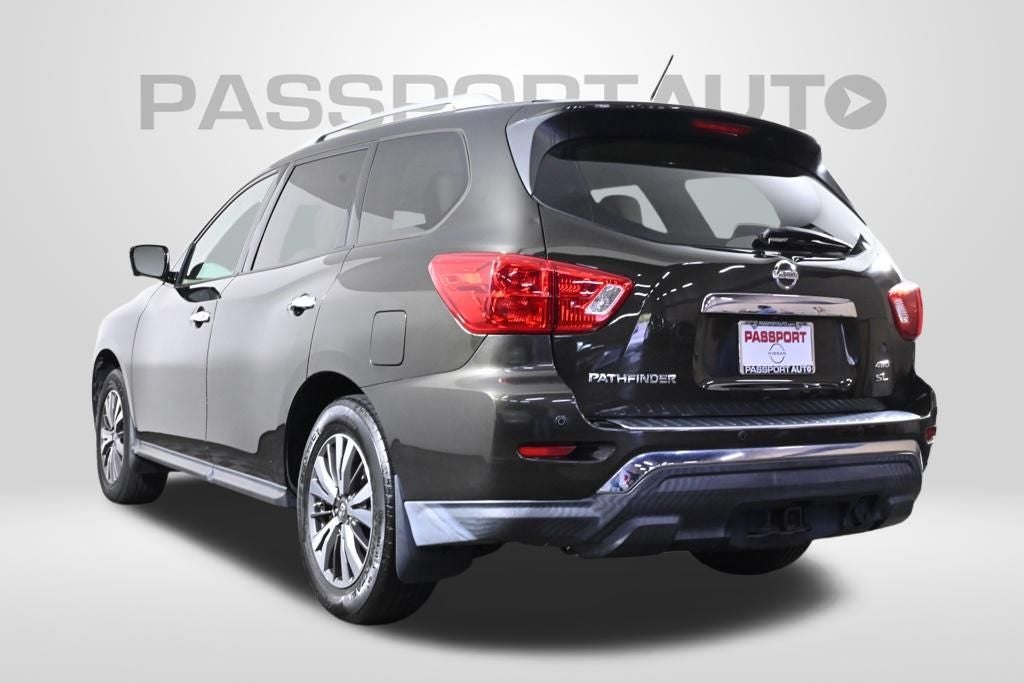 2017 Nissan Pathfinder SL