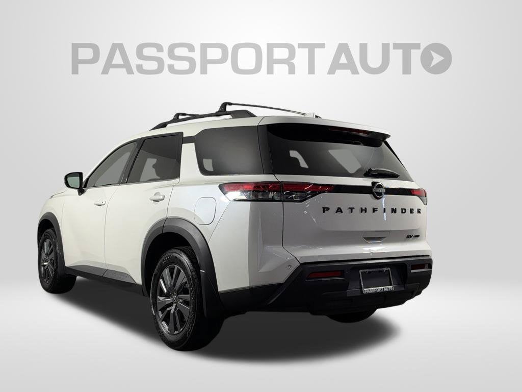 2023 Nissan Pathfinder SV