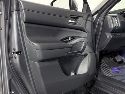 2025 Nissan Pathfinder SL Nissan Certified