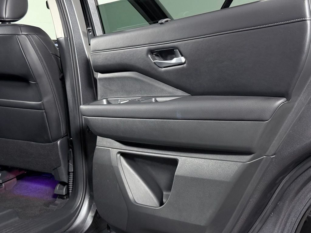 2025 Nissan Pathfinder SL Nissan Certified