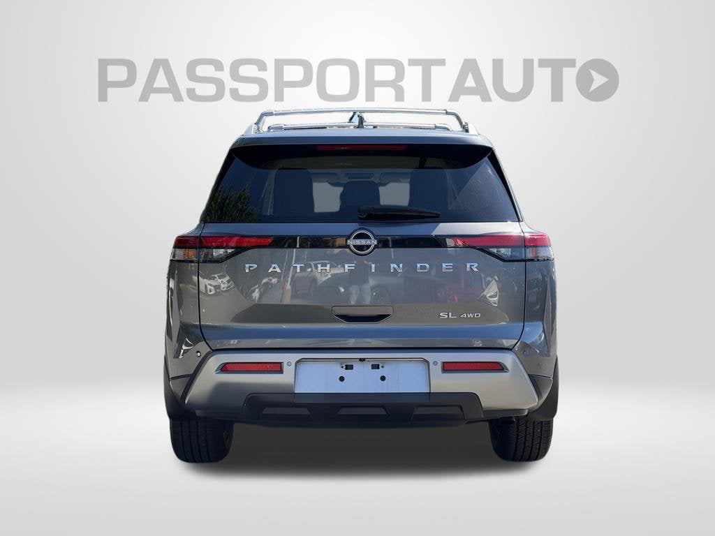 2022 Nissan Pathfinder SL