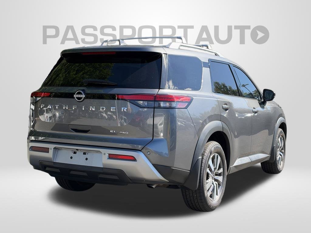 2022 Nissan Pathfinder SL
