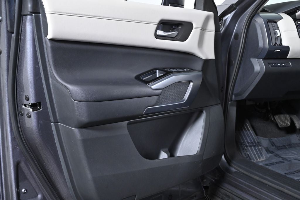 2024 Nissan Pathfinder SL Nissan Certified