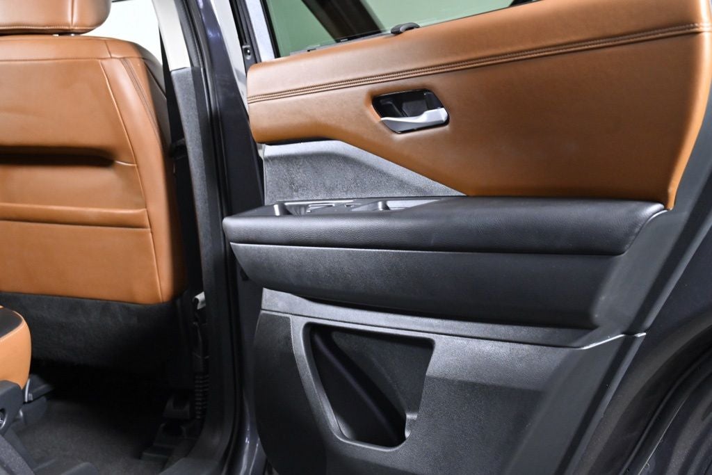 2024 Nissan Pathfinder Platinum Nissan Certified