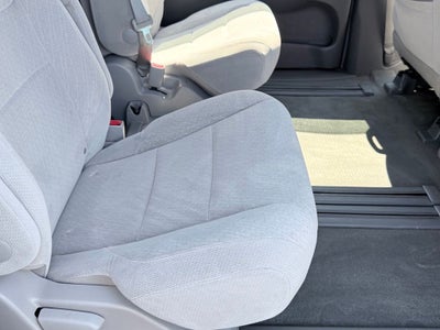 2015 Toyota Sienna LE 8 Passenger
