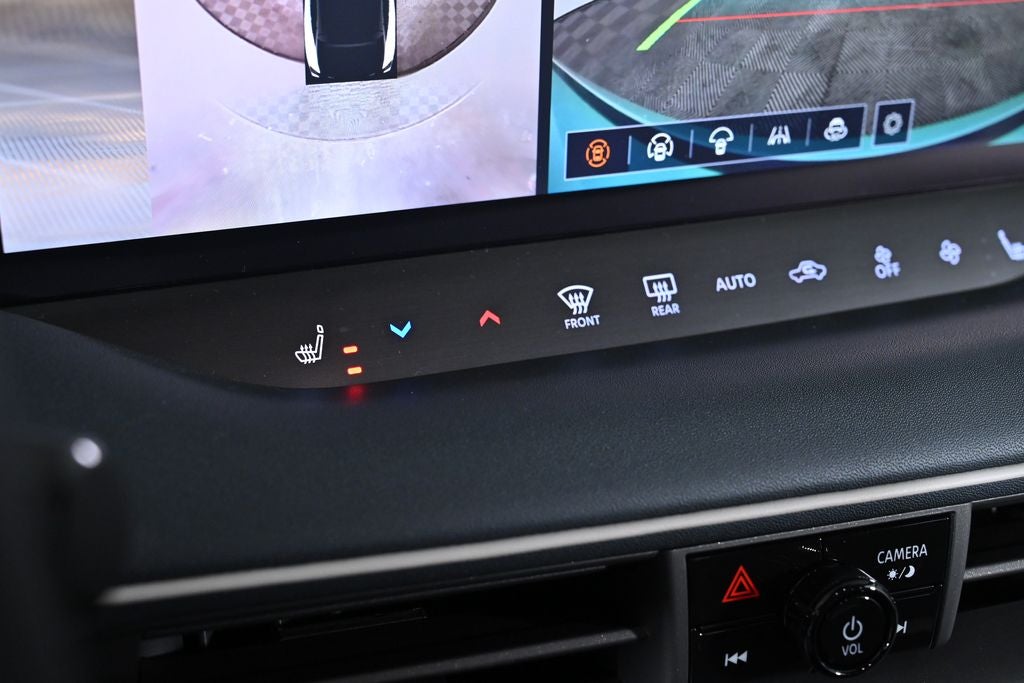 2026 Nissan Leaf PLATINUM+