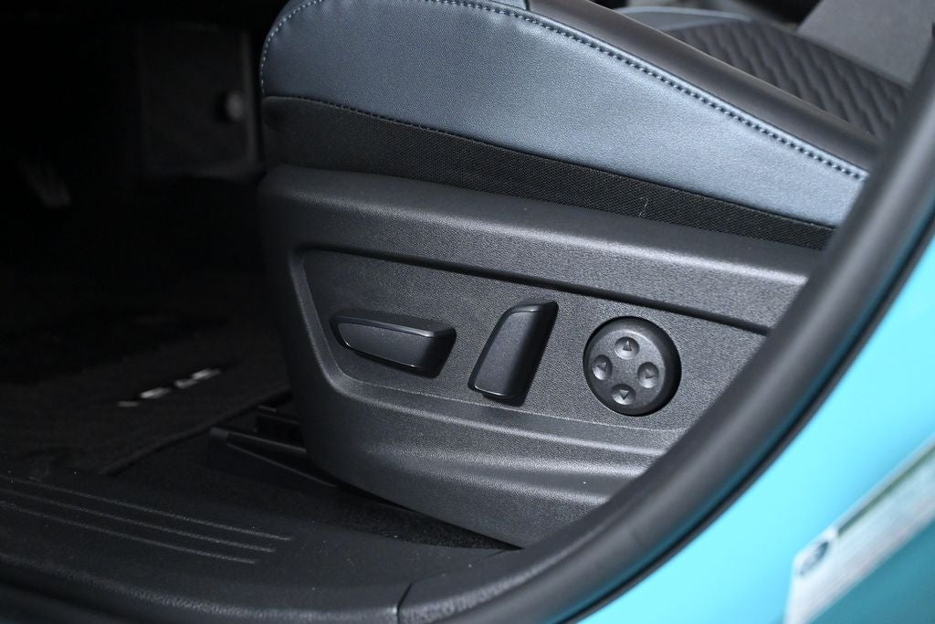 2026 Nissan Leaf PLATINUM+