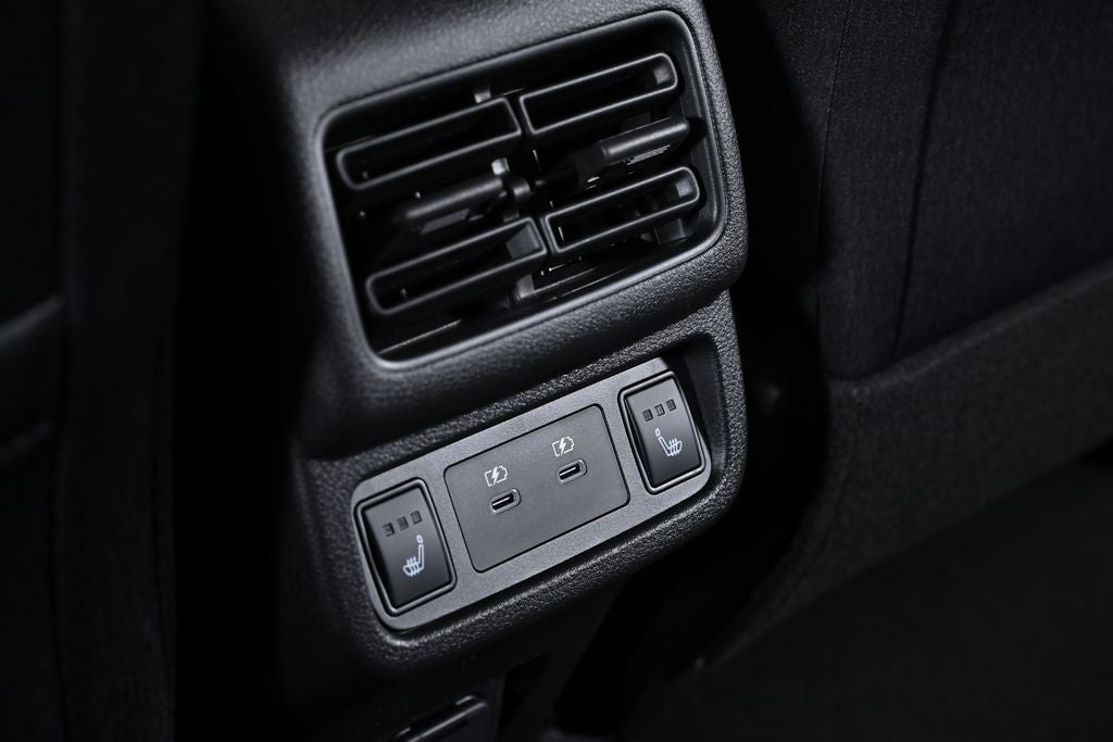 2026 Nissan Leaf PLATINUM+