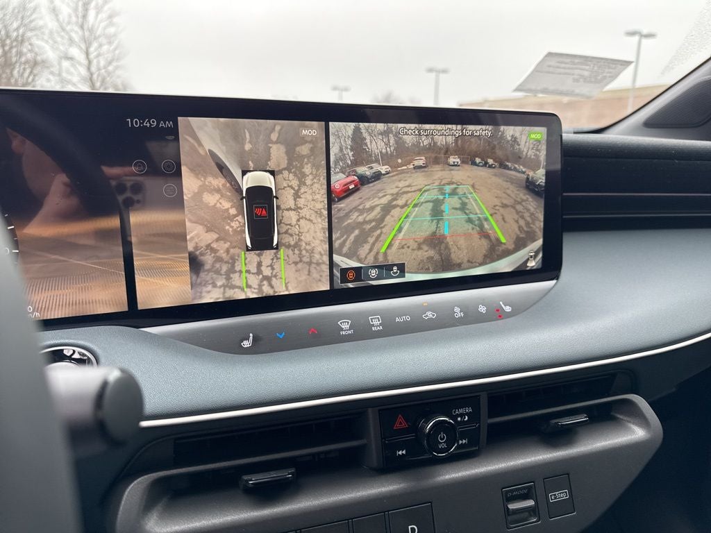 2026 Nissan Leaf PLATINUM+