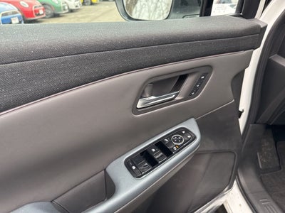 2026 Nissan Leaf PLATINUM+