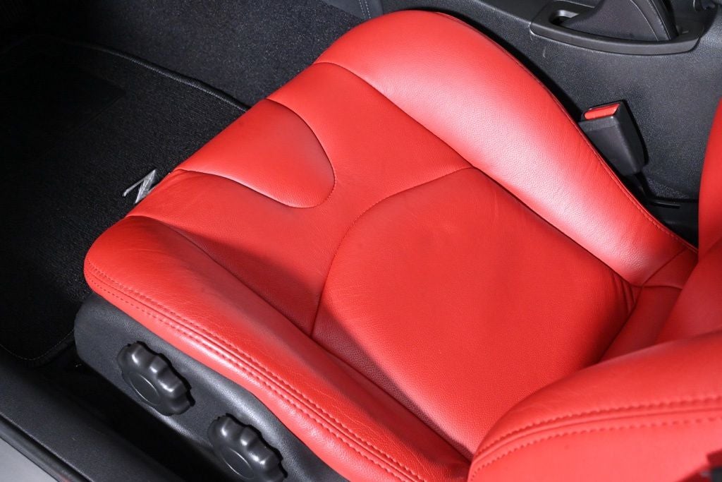 2010 Nissan 370Z Base