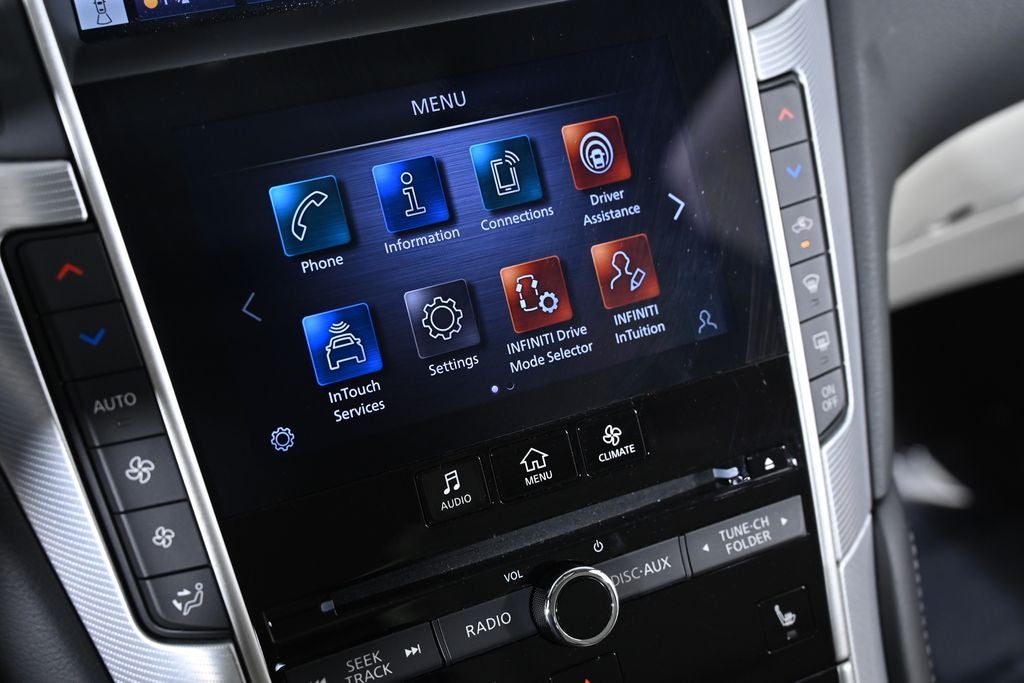 2023 INFINITI Q50 LUXE