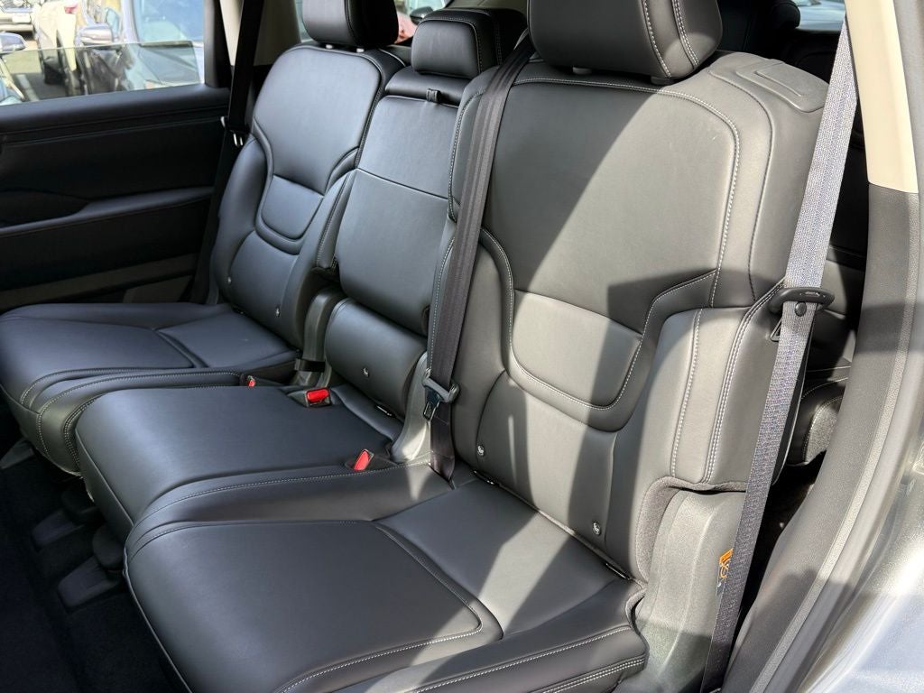 2026 Nissan Armada SV