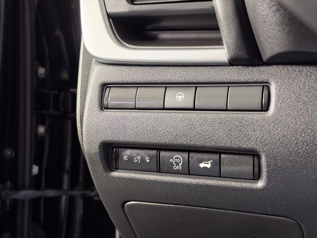 2023 Nissan Rogue SV Premium Nissan Certified