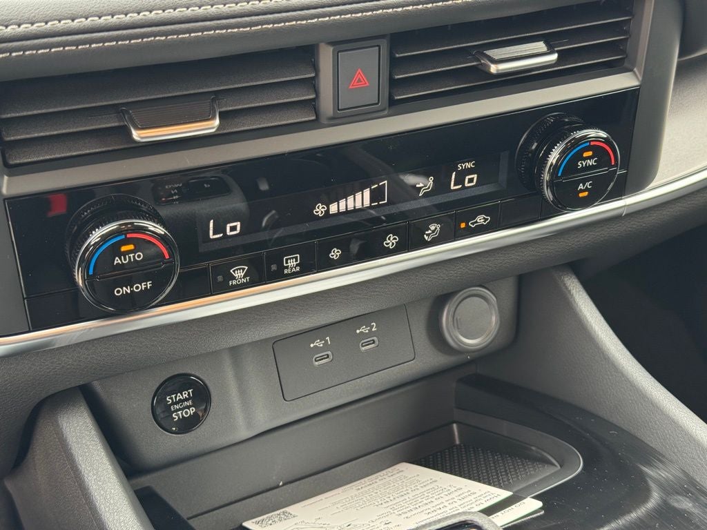 2026 Nissan Rogue SV