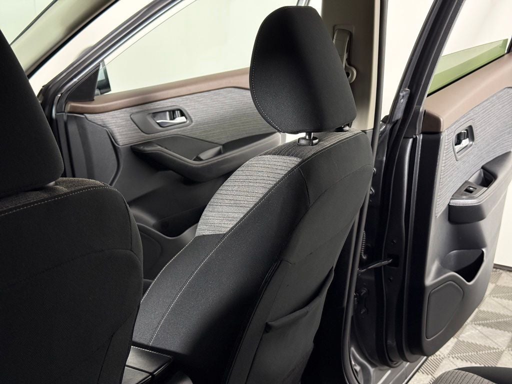 2023 Nissan Rogue SV Nissan Certified