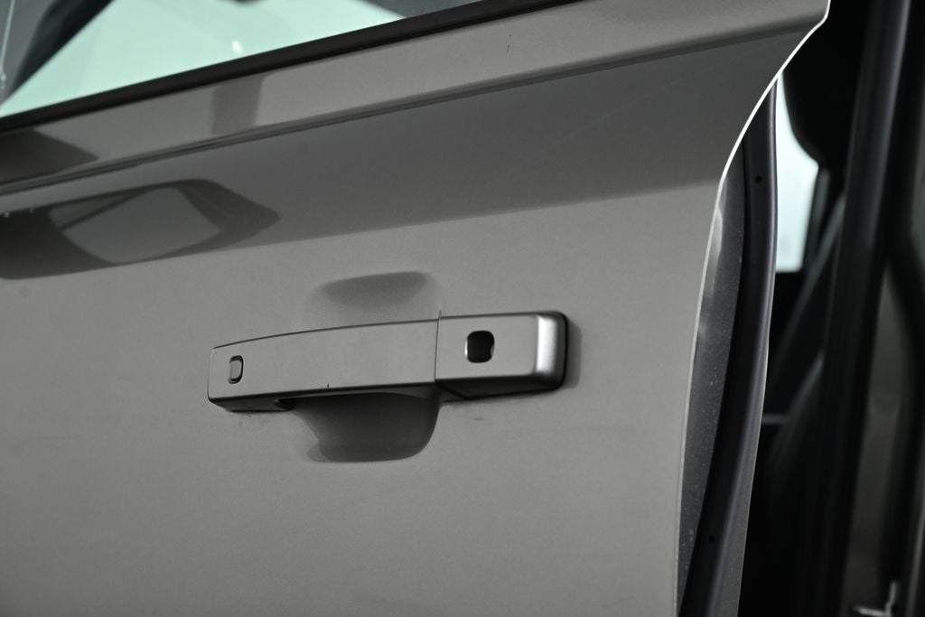 2023 Land Rover Defender 110 S