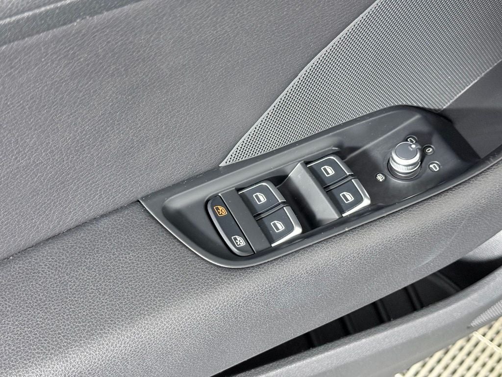 2016 Audi A3 e-tron 1.4T Premium
