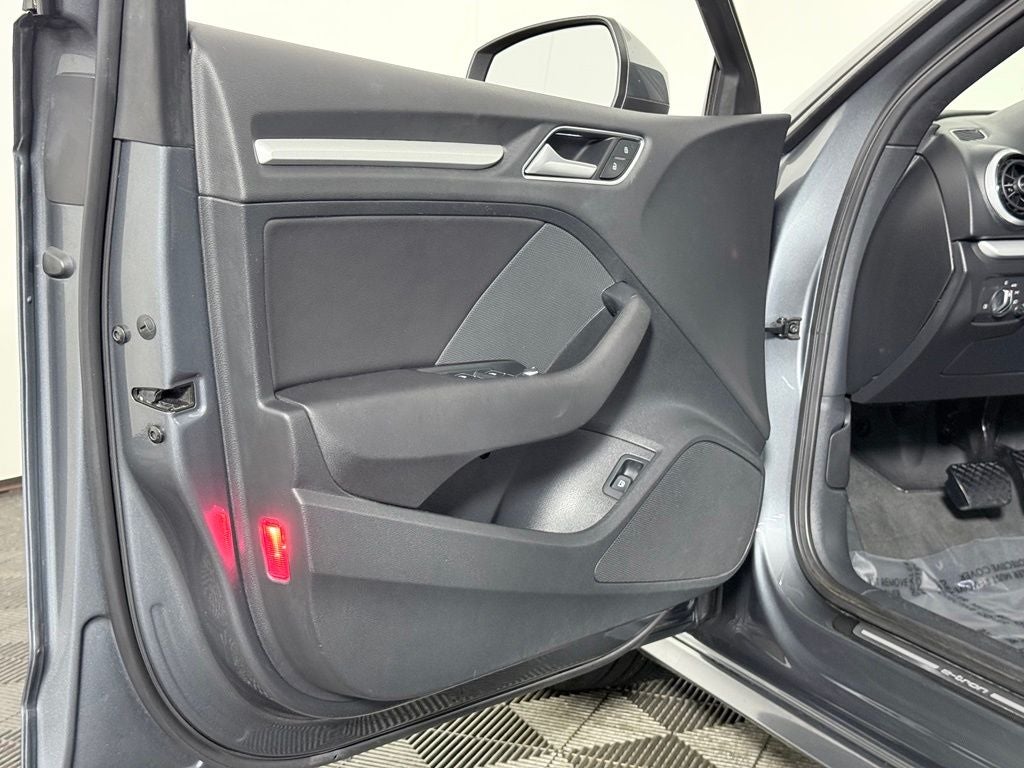 2016 Audi A3 e-tron 1.4T Premium