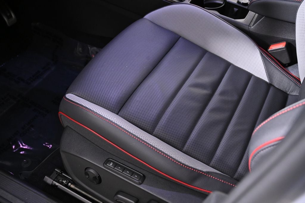 2024 Volkswagen Golf GTI 2.0T SE