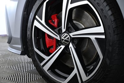 2024 Volkswagen Golf GTI 2.0T SE