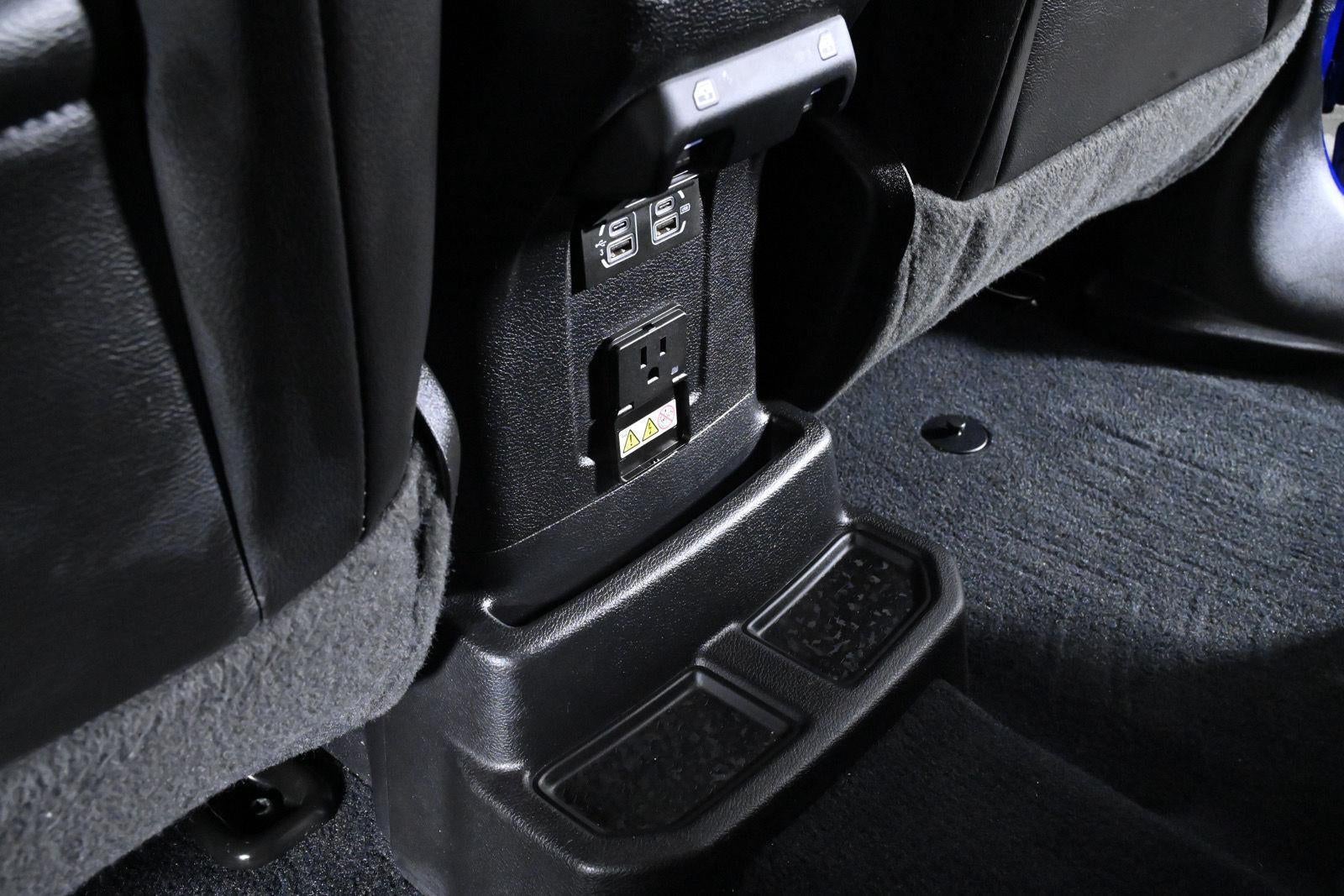 2020 Jeep Wrangler Unlimited Sahara Altitude