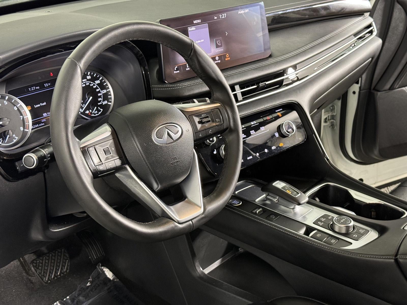 2023 INFINITI QX60 PURE