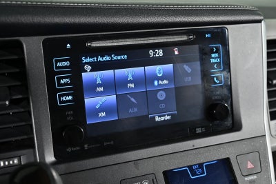 2017 Toyota Sienna XLE 8-Passenger