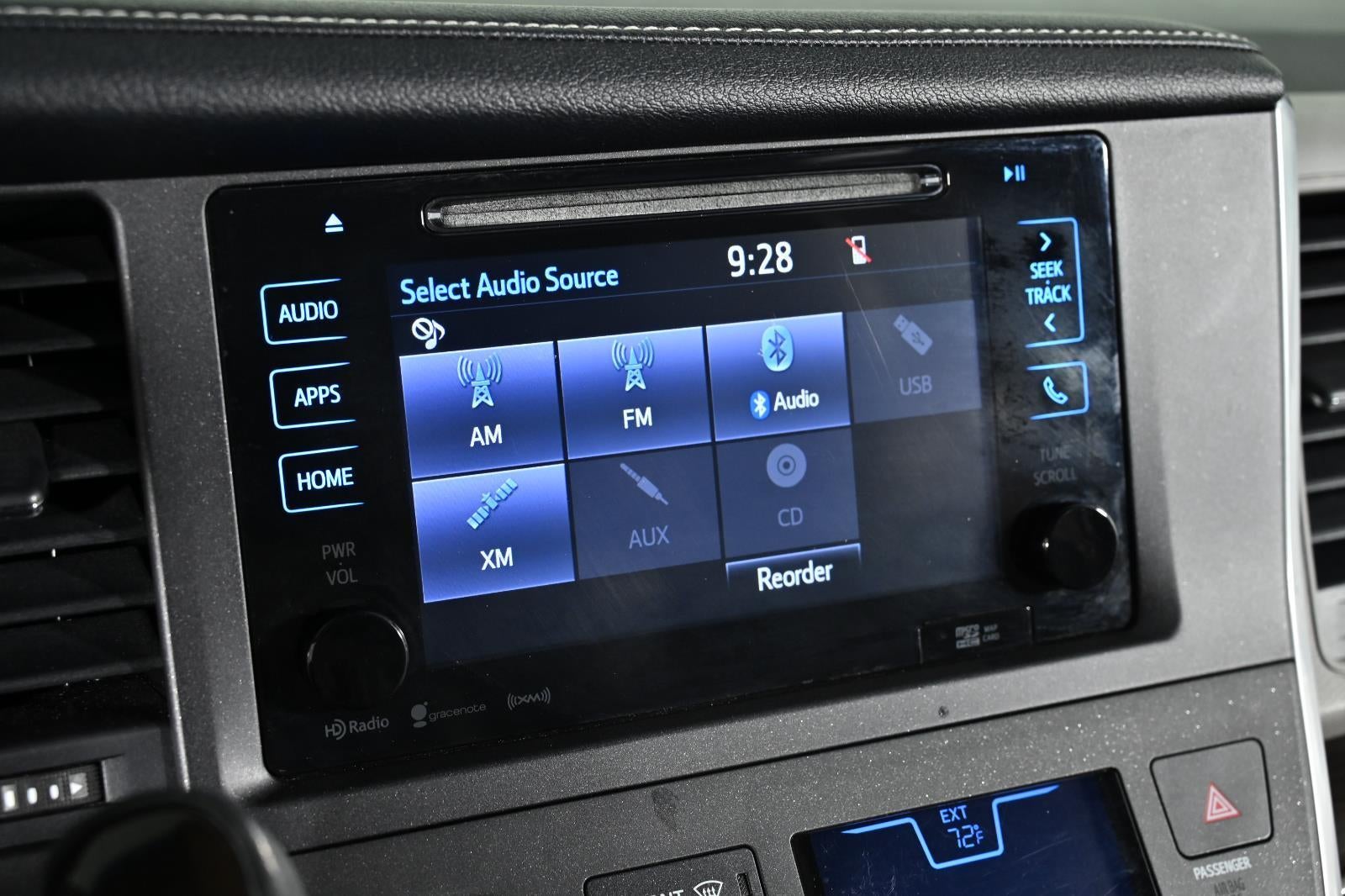 2017 Toyota Sienna XLE 8-Passenger