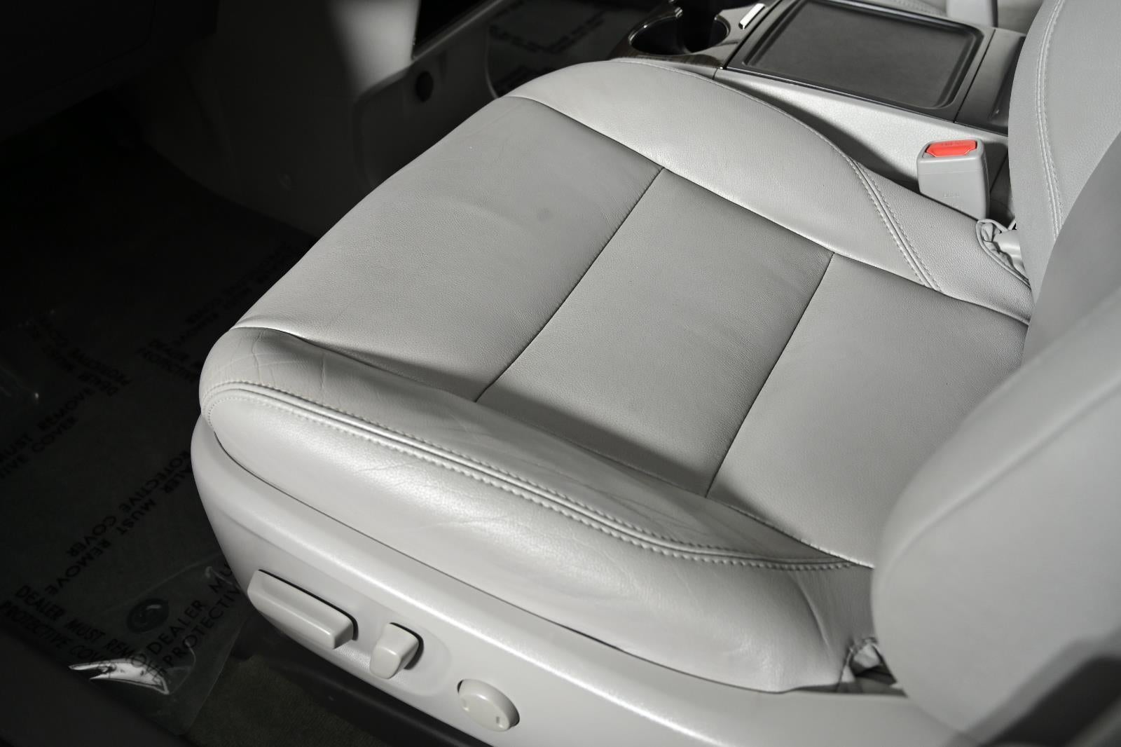 2017 Toyota Sienna XLE 8-Passenger