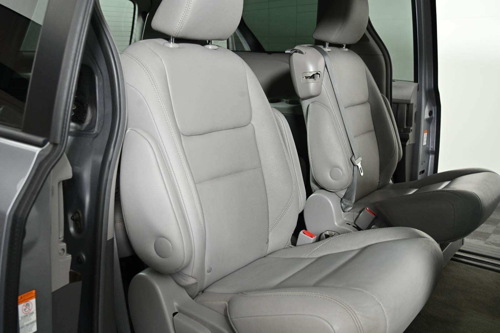 2017 Toyota Sienna XLE 8-Passenger