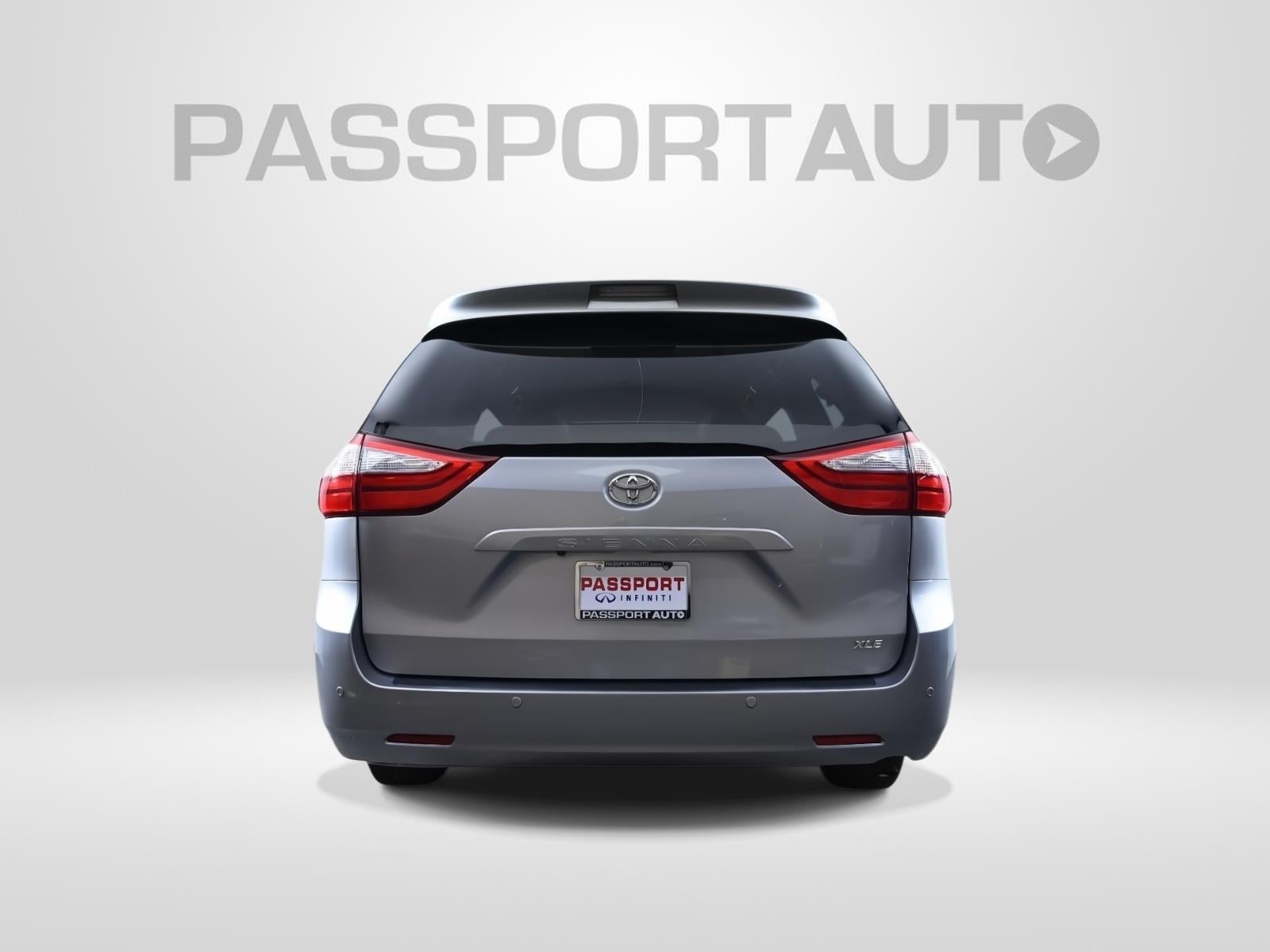 2017 Toyota Sienna XLE 8-Passenger