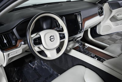 2021 Volvo S60 Momentum