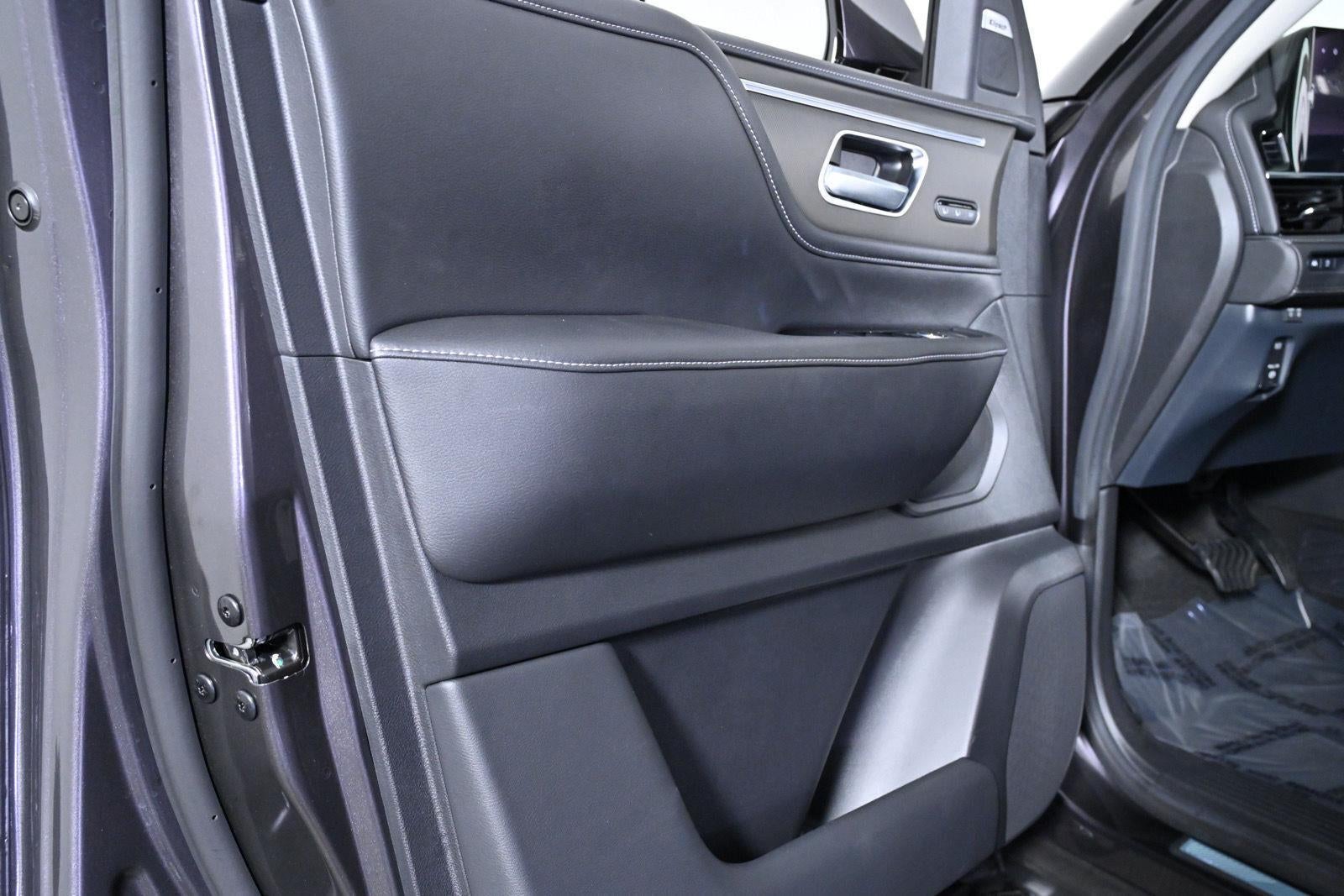 2026 INFINITI Qx80 PURE