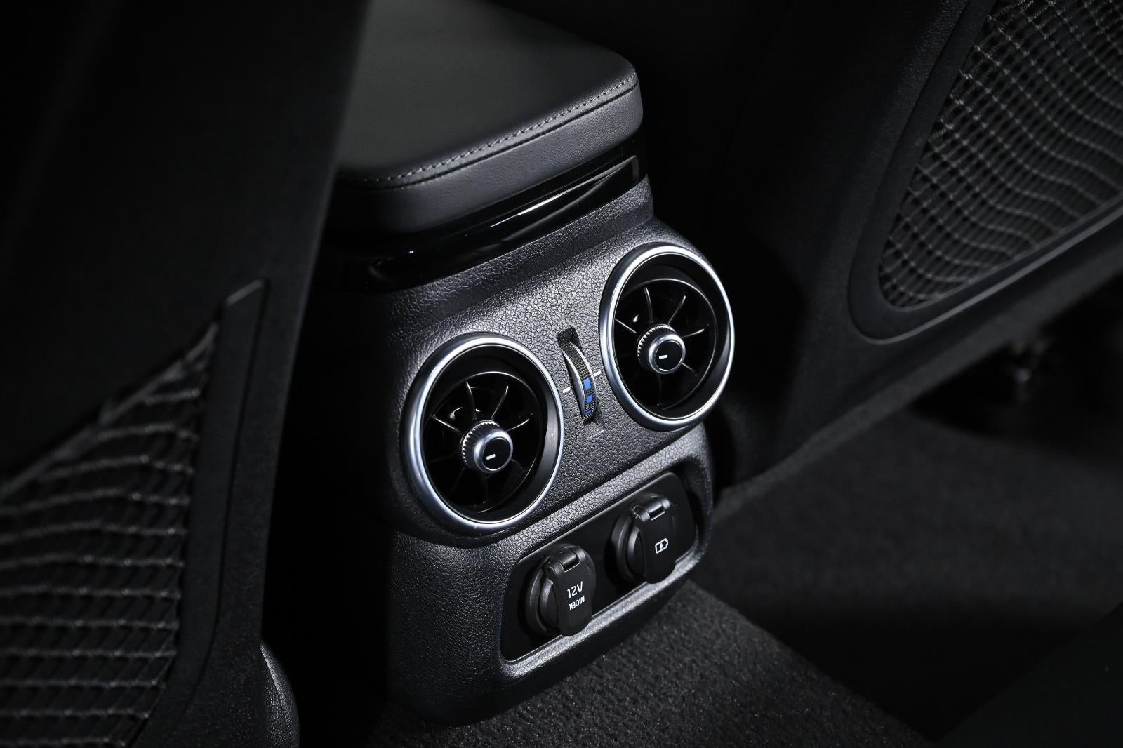 2018 Kia Stinger Base