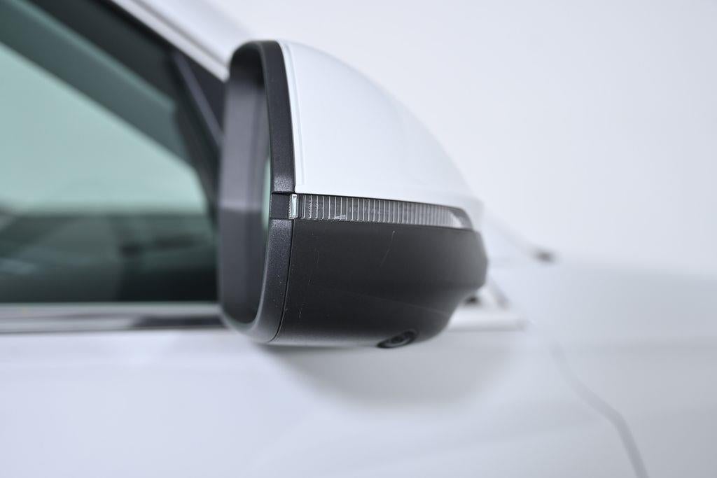 2023 Audi Q8 Premium Plus