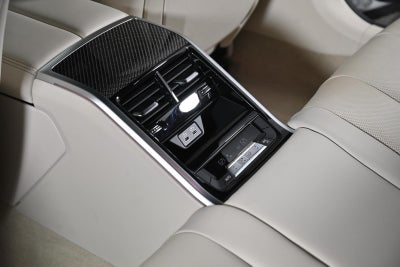 2022 BMW 8 Series M850i