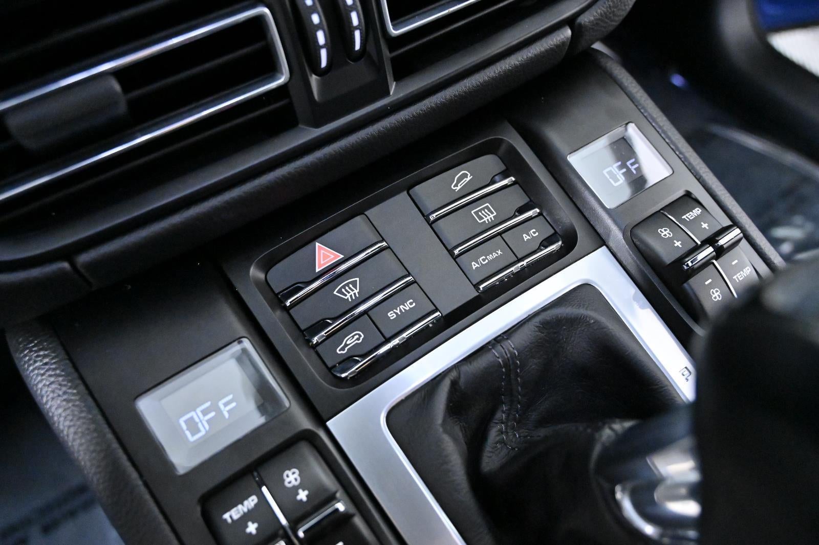 2021 Porsche Macan AWD