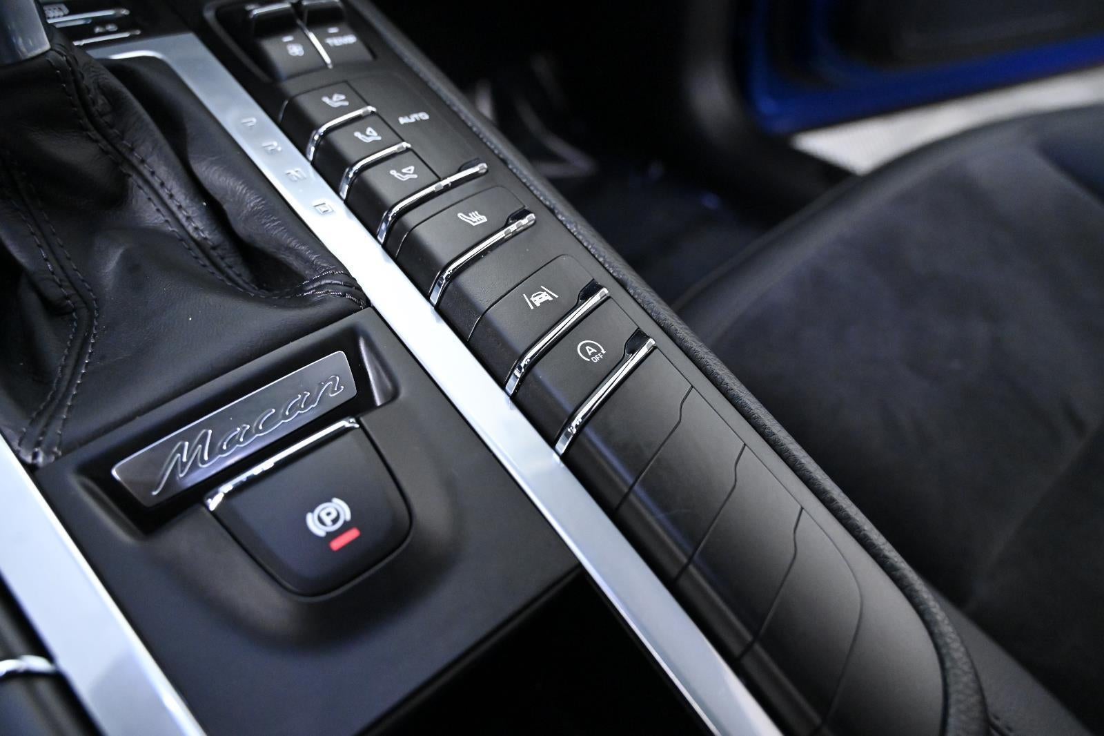 2021 Porsche Macan AWD