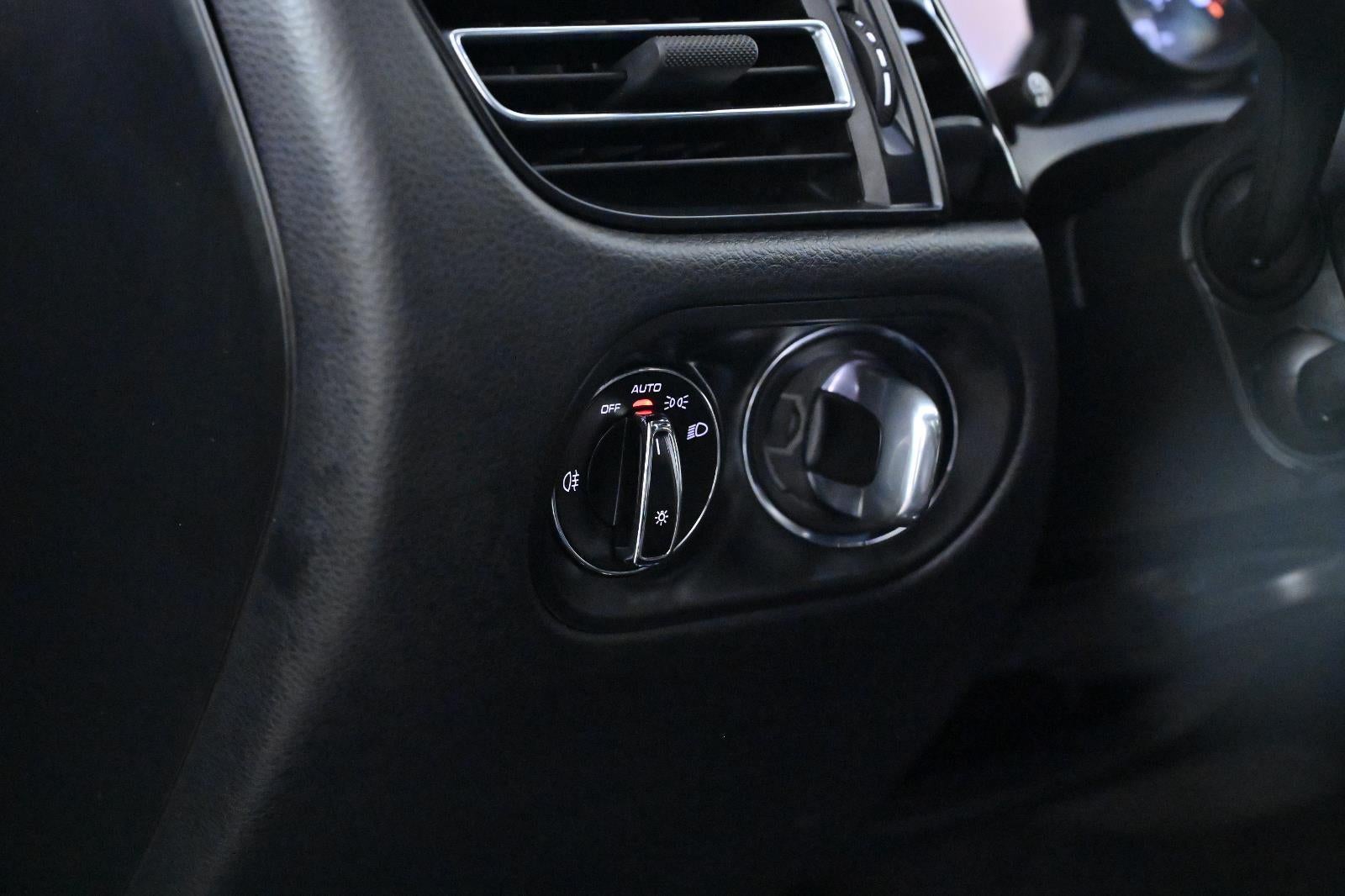 2021 Porsche Macan AWD