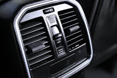 2021 Porsche Macan AWD