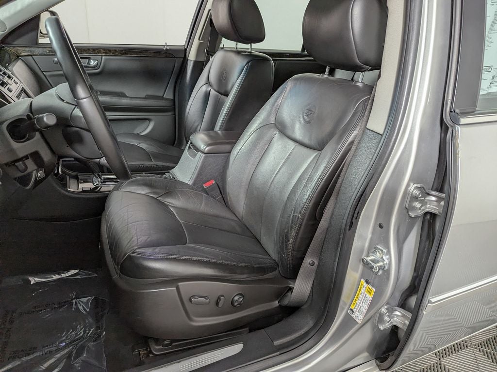 2008 Cadillac DTS Base