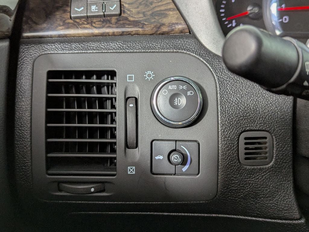 2008 Cadillac DTS Base