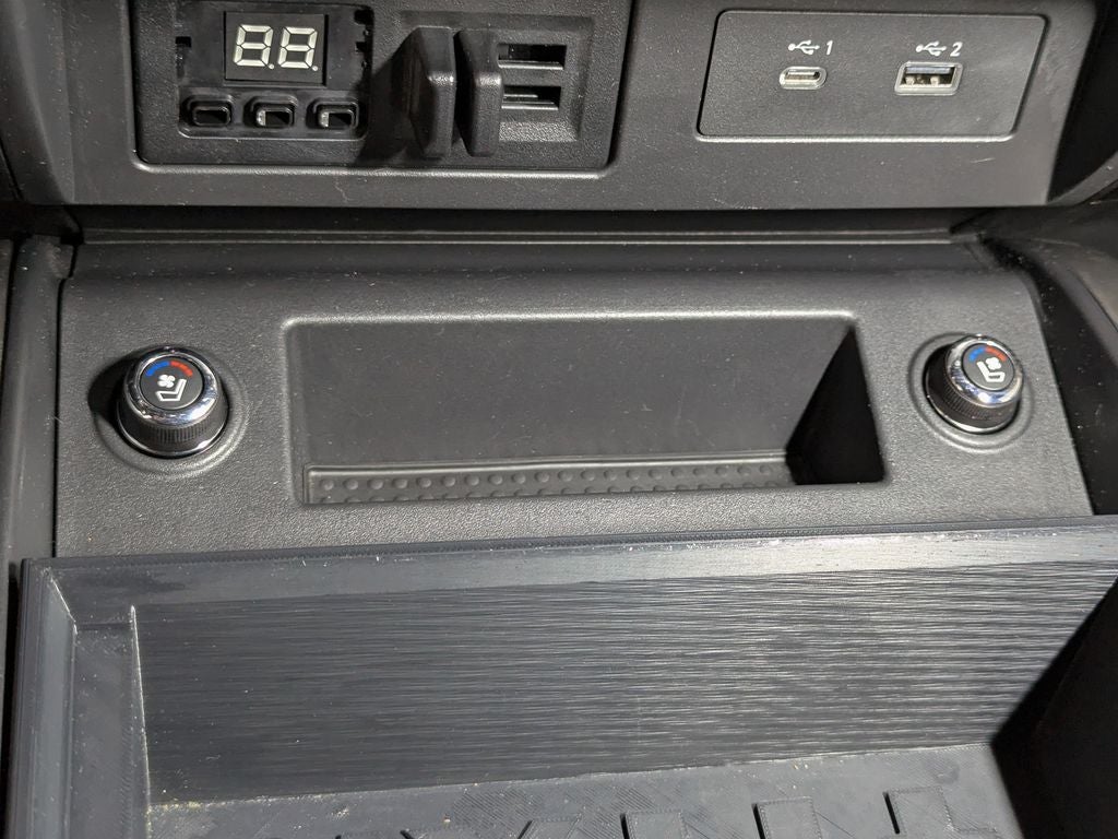 2023 Nissan Titan Platinum Reserve